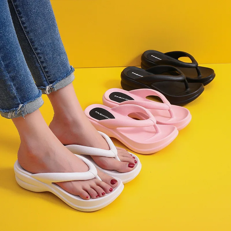 Kadın 6cm Kalın Tabanlı Yumuşak Taban EVA Terlik, Yaz Plaj parmak arası terlik Kaymaz Sandalet Ayakkabı Kadınlar için