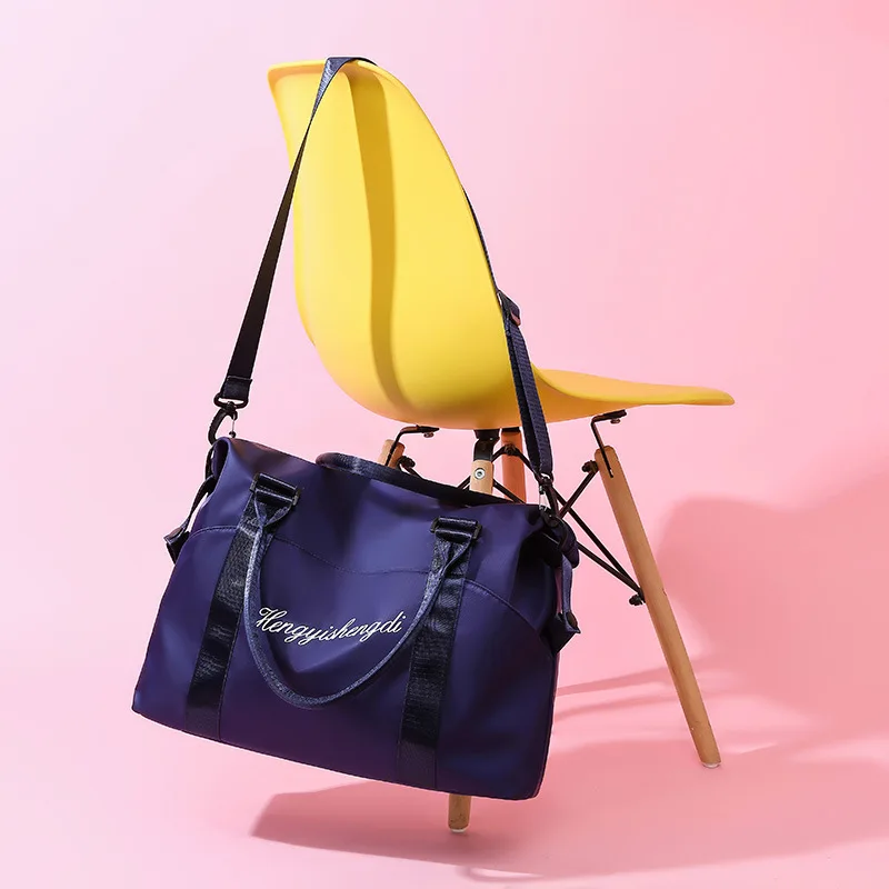 Yeni kadın kuru ıslak ayırma seyahat çantası moda büyük kapasiteli hafif seyahat spor çantası el omuz Crossbody çanta