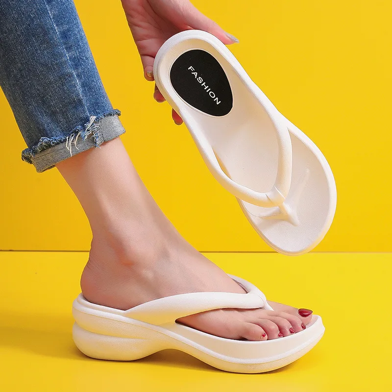 Kadın 6cm Kalın Tabanlı Yumuşak Taban EVA Terlik, Yaz Plaj parmak arası terlik Kaymaz Sandalet Ayakkabı Kadınlar için